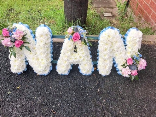 Nan tribute With Rose Spray